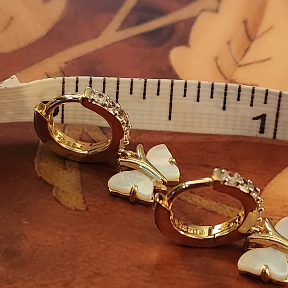 JTV Mother Of Pearl Zircon Gold Over Sterling Butterfly Earrings - Picture 4 of 7